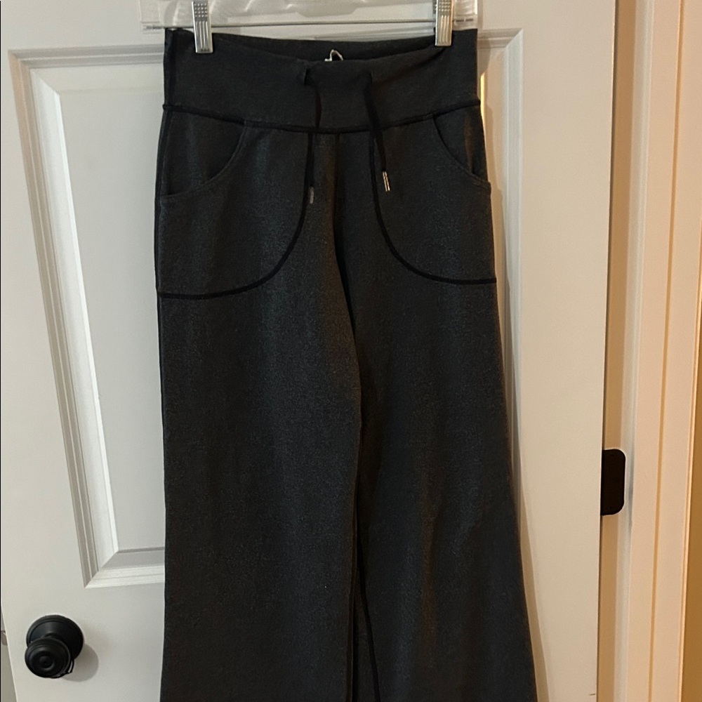 Lululemon Athletica Charcoal Pants